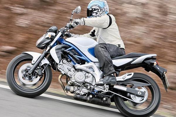 gladius suzuki 650 review is this the perfect beginner bike for you get the pros and cons