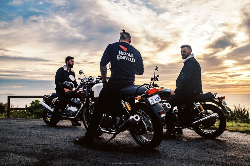 Moto Lounge Experience: What to Expect? (A First-Timers Guide to Biker Hangouts)