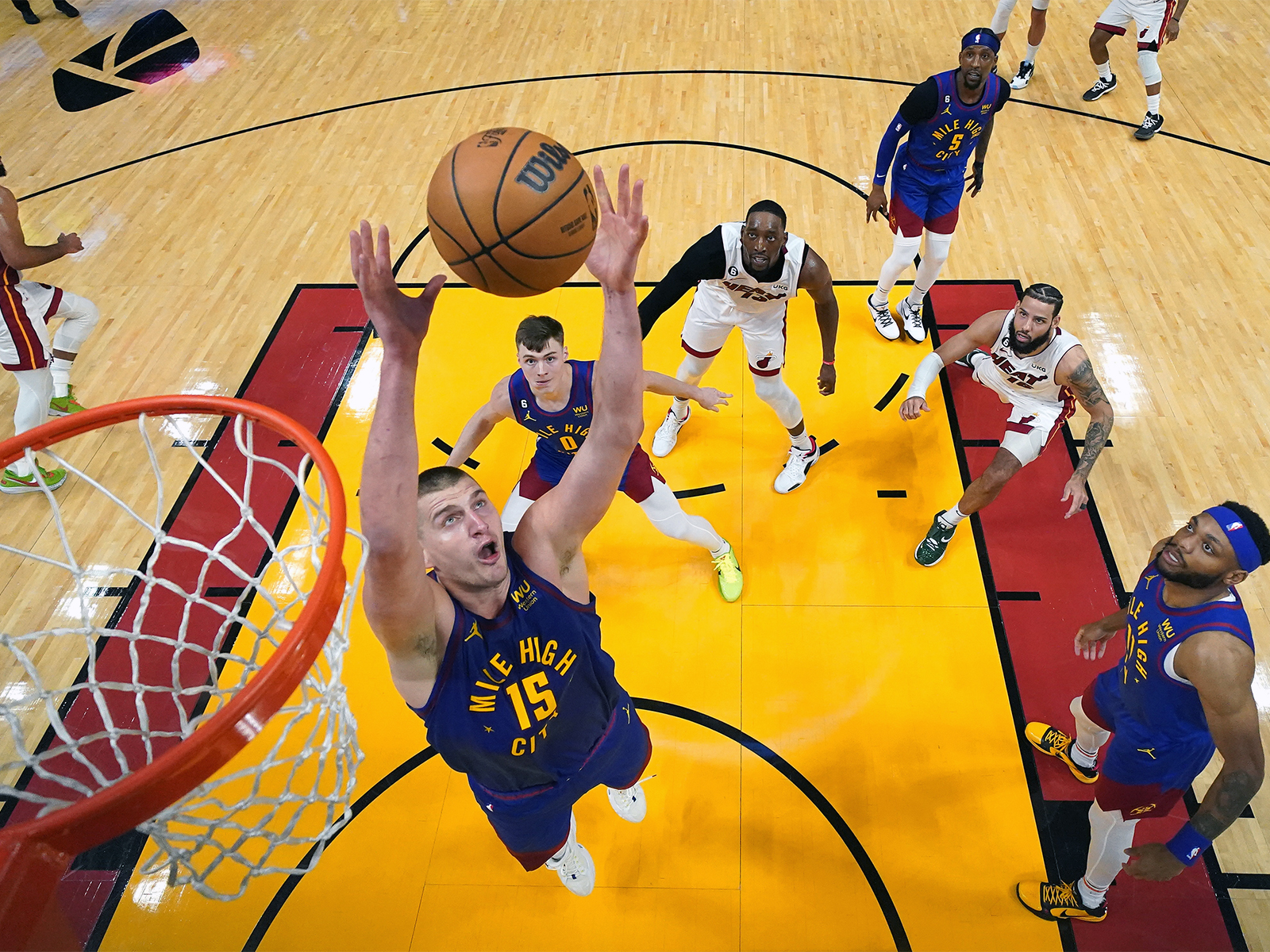 Using an NBA Rotation Builder: A Beginners Guide to Building a Championship Team