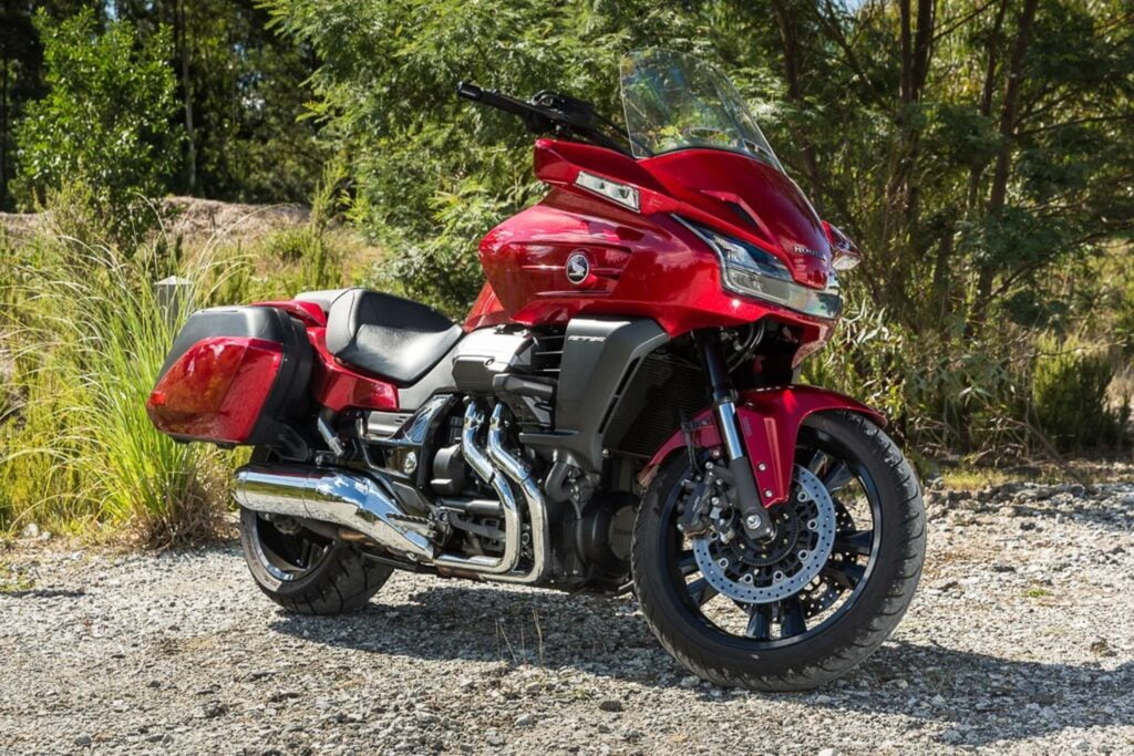 All About Honda Motorcycle V4 (Reviews, Specs, and Pricing for Honda V4)