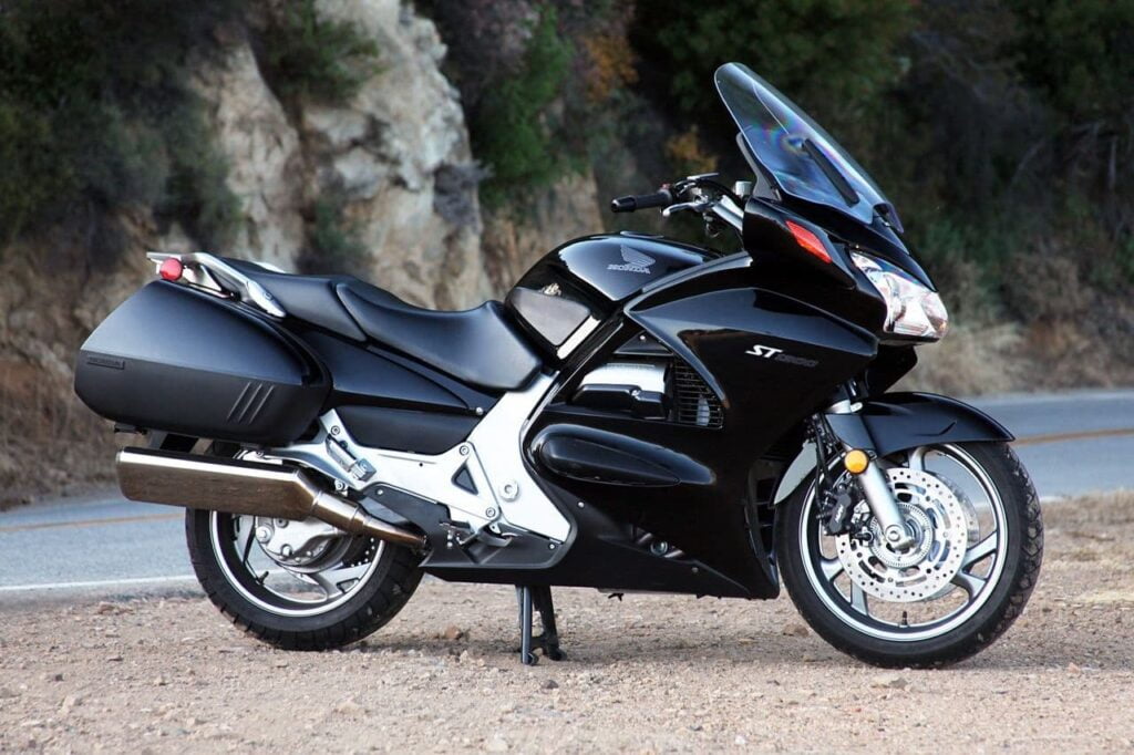 All About Honda Motorcycle V4 (Reviews, Specs, and Pricing for Honda V4)