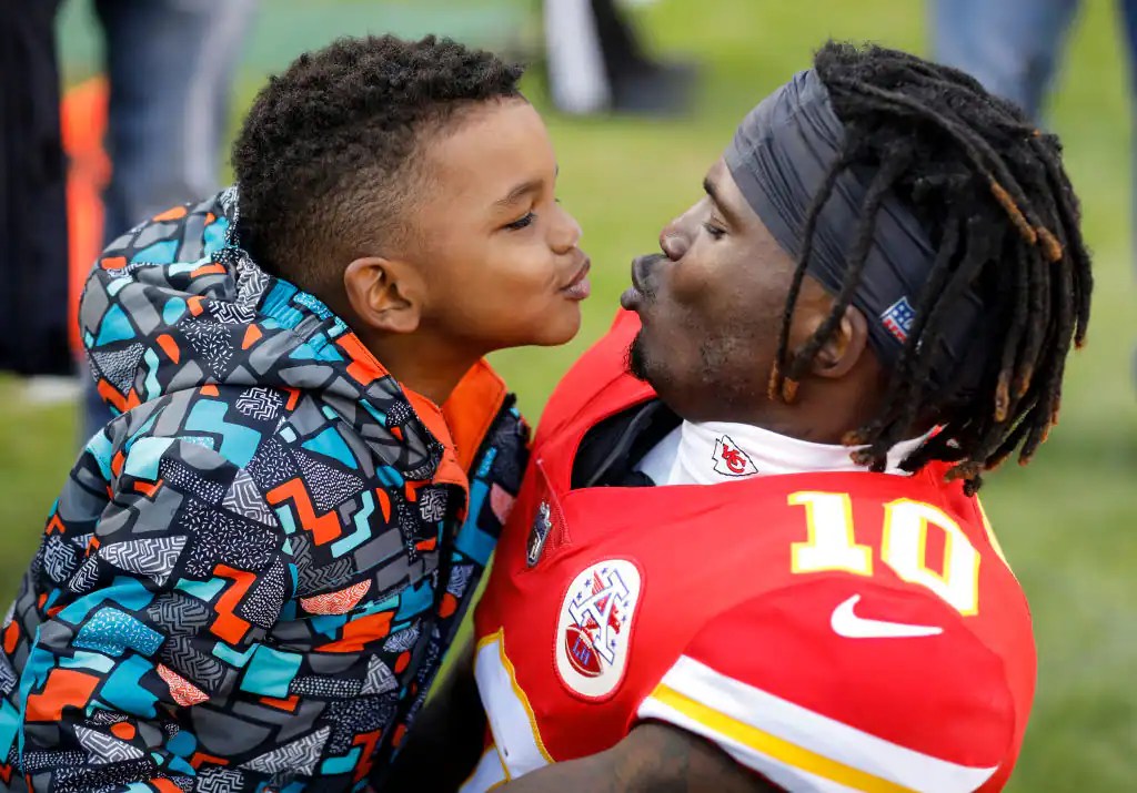 Tyreek Hill Parenting: How the NFL Star Balances Football and Fatherhood.