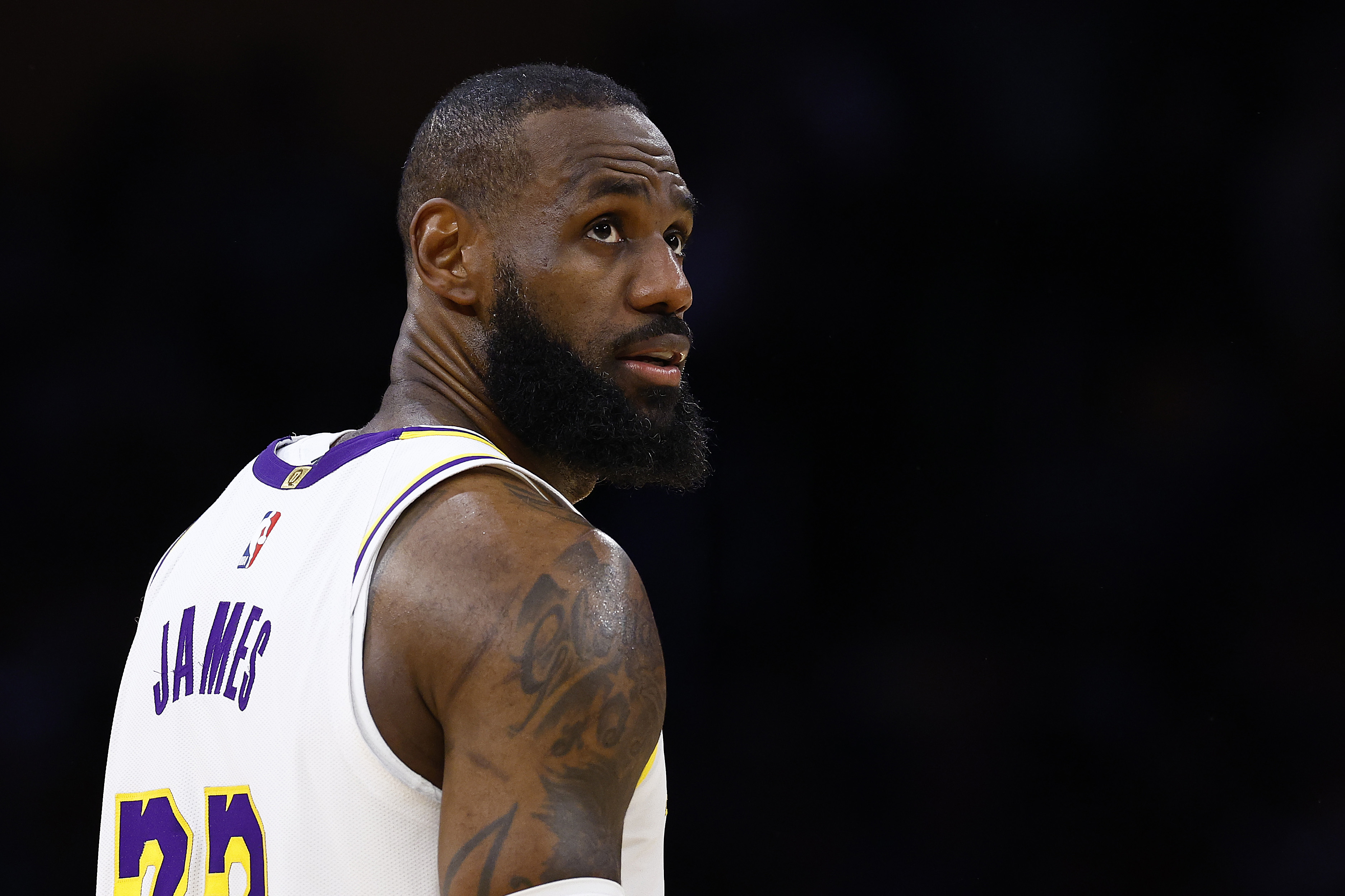 Did Lebron James Retire? Check Out the Facts and Rumors Surrounding the Basketball Star!