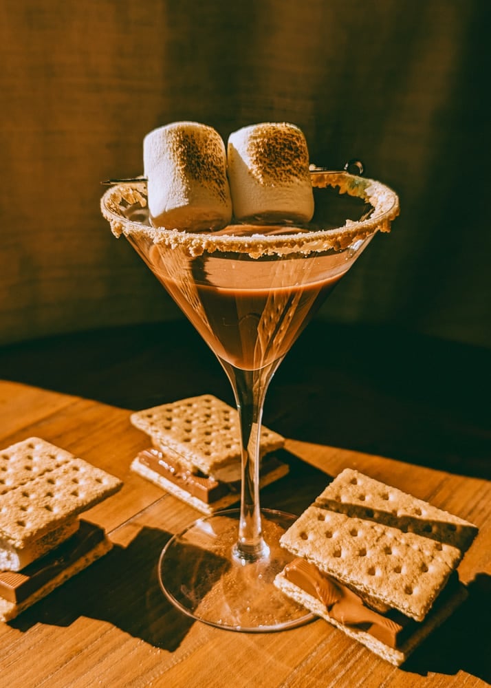 Leo Martini Variations: Classic Recipe with a Twist!