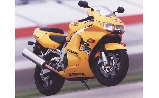 1998 Honda CBR900RR Review: Still a Beast? We Ride It to Find Out!