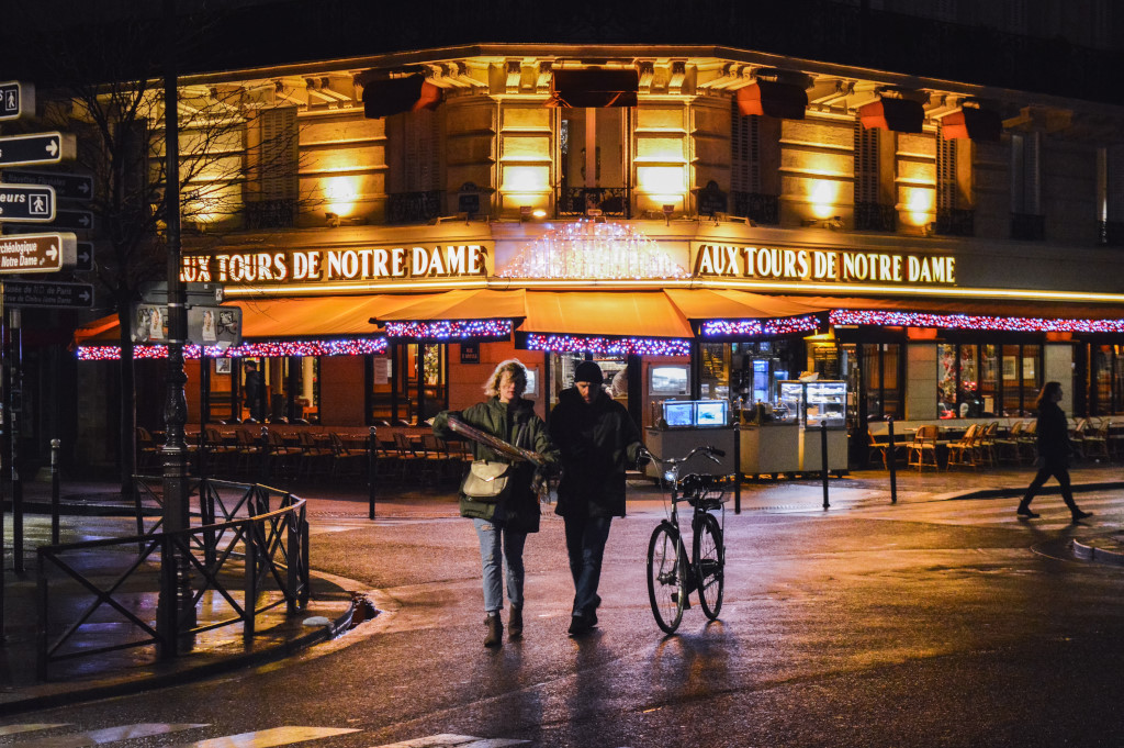 Pictures of People in France: Get a Glimpse of Daily Life!