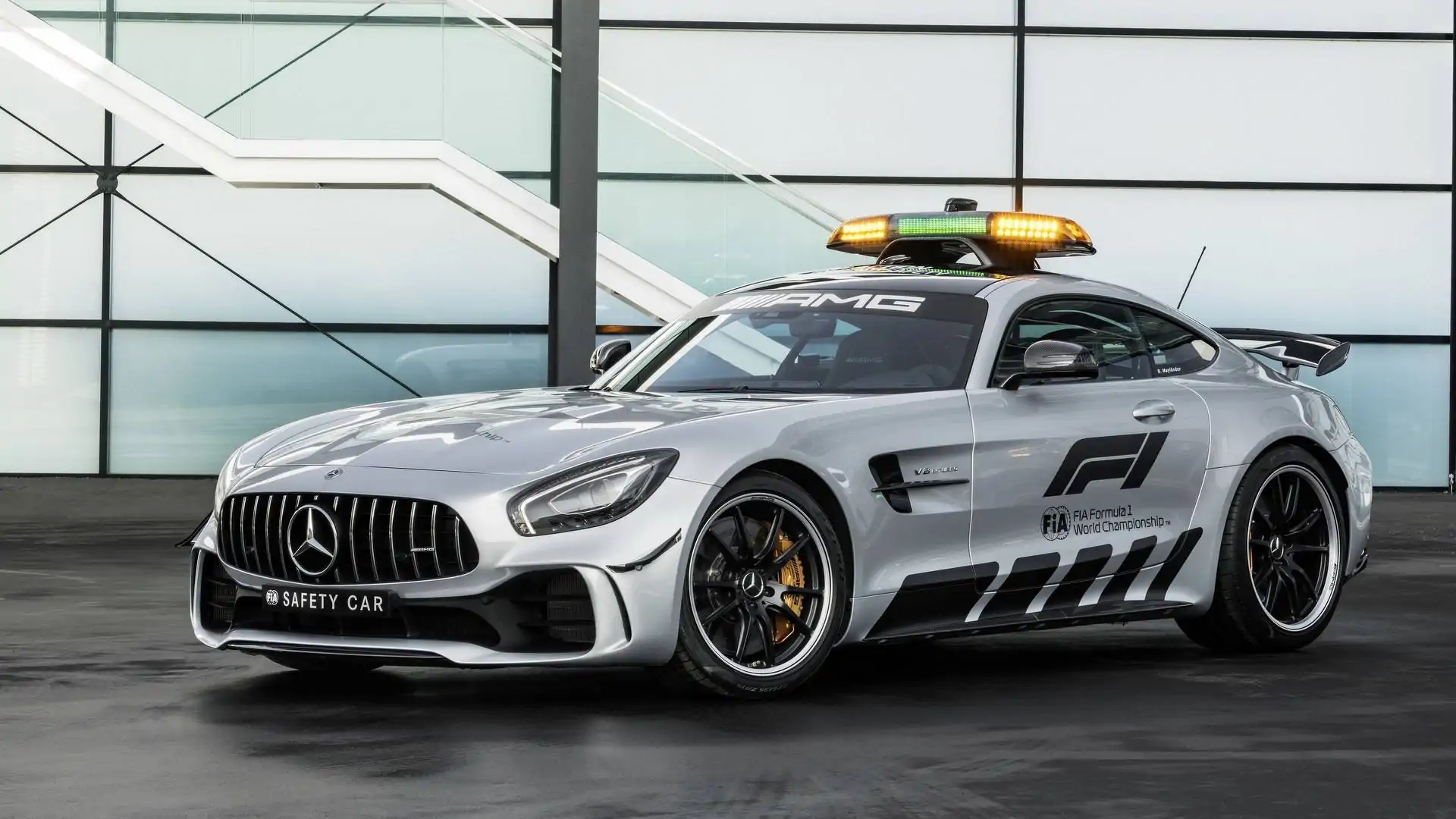 Mercedes Benz Safety Car Features: Get the Inside Scoop on F1s Leading Car.