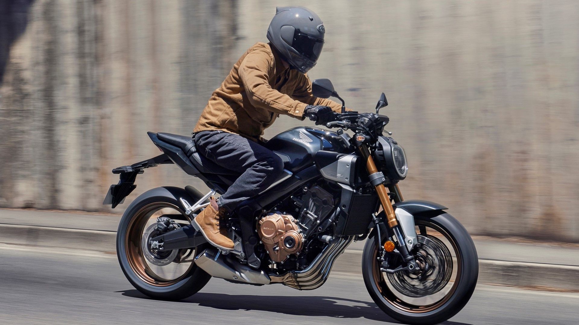 Budget Naked Bikes: Get the Best Ride for Your Money!