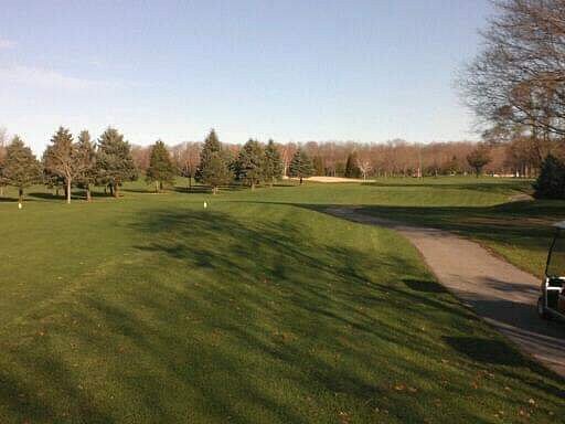 Visiting Cherry Links Riverhead: Plan Your Trip, Golf, and Nearby Fun!