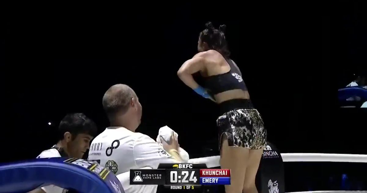 UFC Flashes After Win: What Happened? (Simple Explanation)