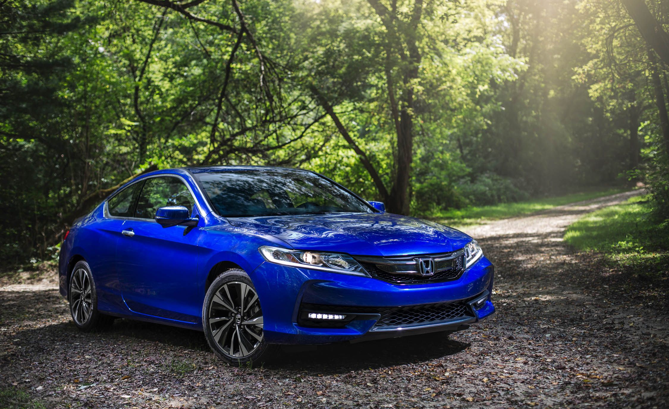 2016 Honda Accord EX-L V6 Manual Coupe: Get Expert reviews and user Guide.