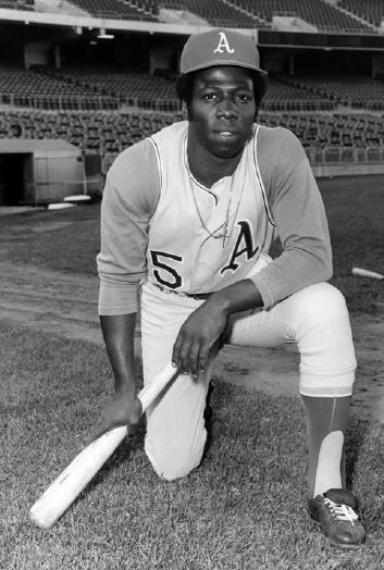 Discover Robert Brooks Baseball:follow his career,contact and his history.