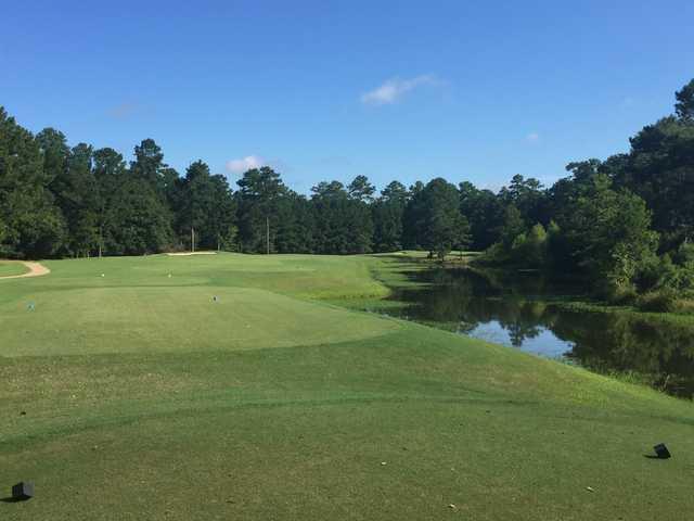 Play RiverPointe Golf: Find the Best Deals and Course Reviews.