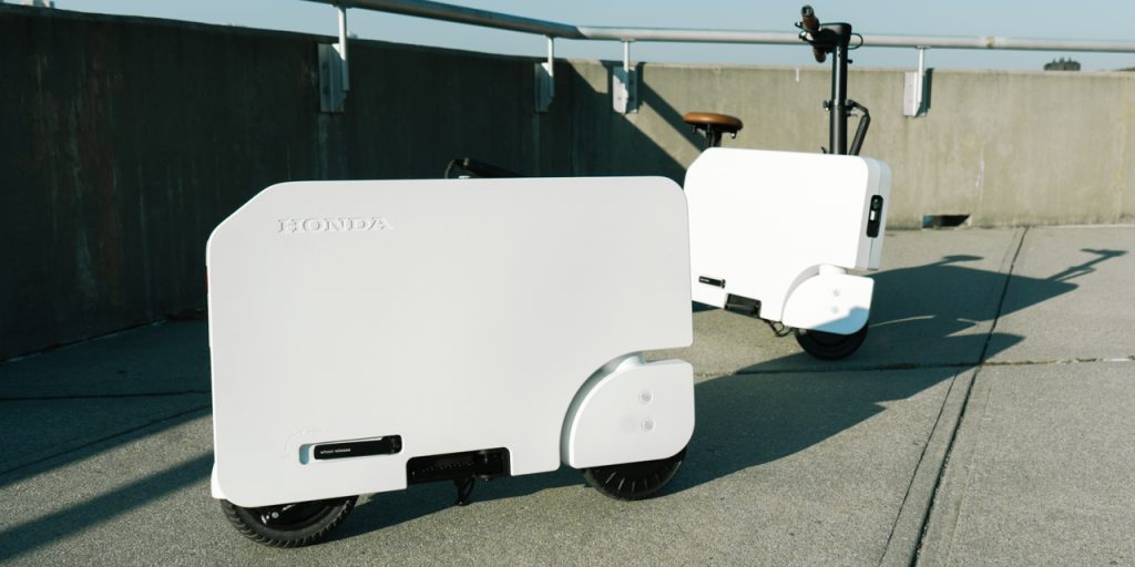 Acura Motocompacto: Coolest Electric Scooter | Ride Review & Specs