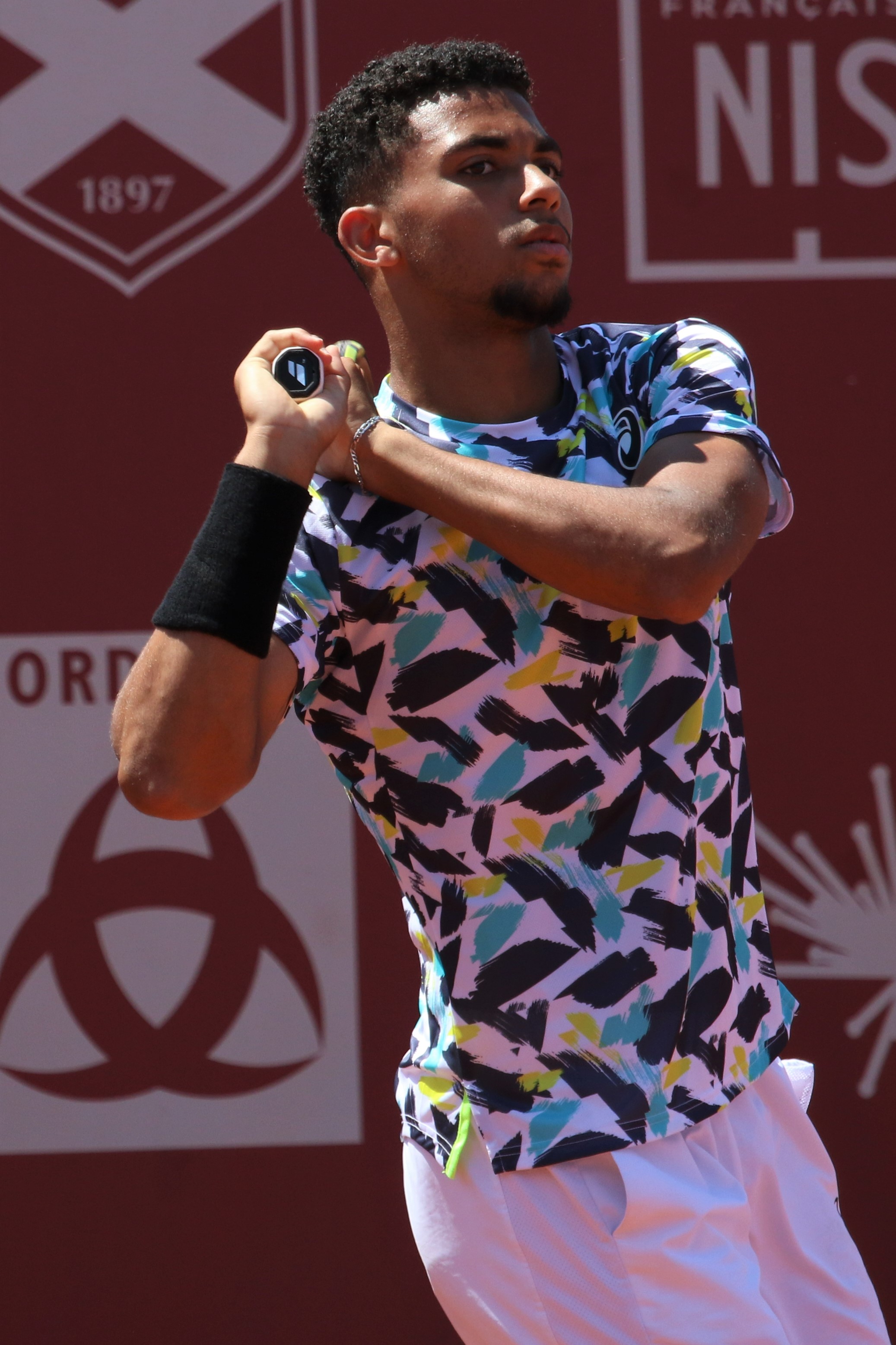 How old is the tennis player Arthur Fils? Discover Arthur Fils age and his journey in professional tennis.