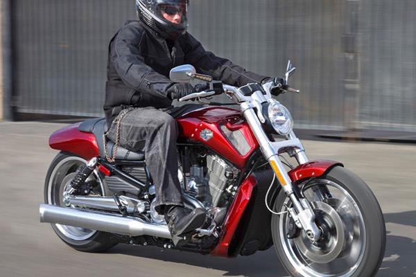 Thinking about buying a Harley Vrod Muscle? Read owner reviews about its performance and riding experience.