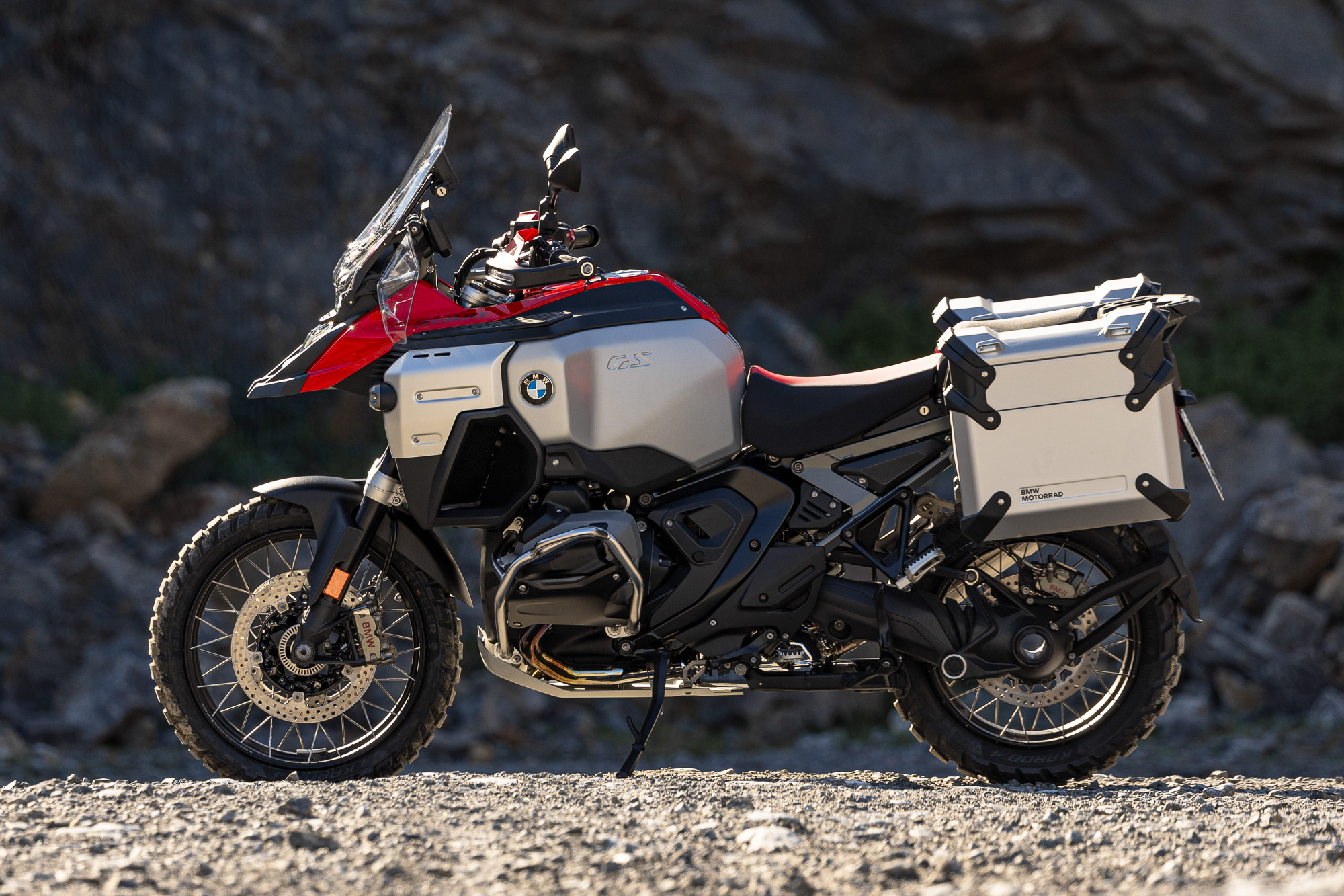Is the BMW RS motorcycle good for long trips? Learn why so many riders love it for touring adventures.