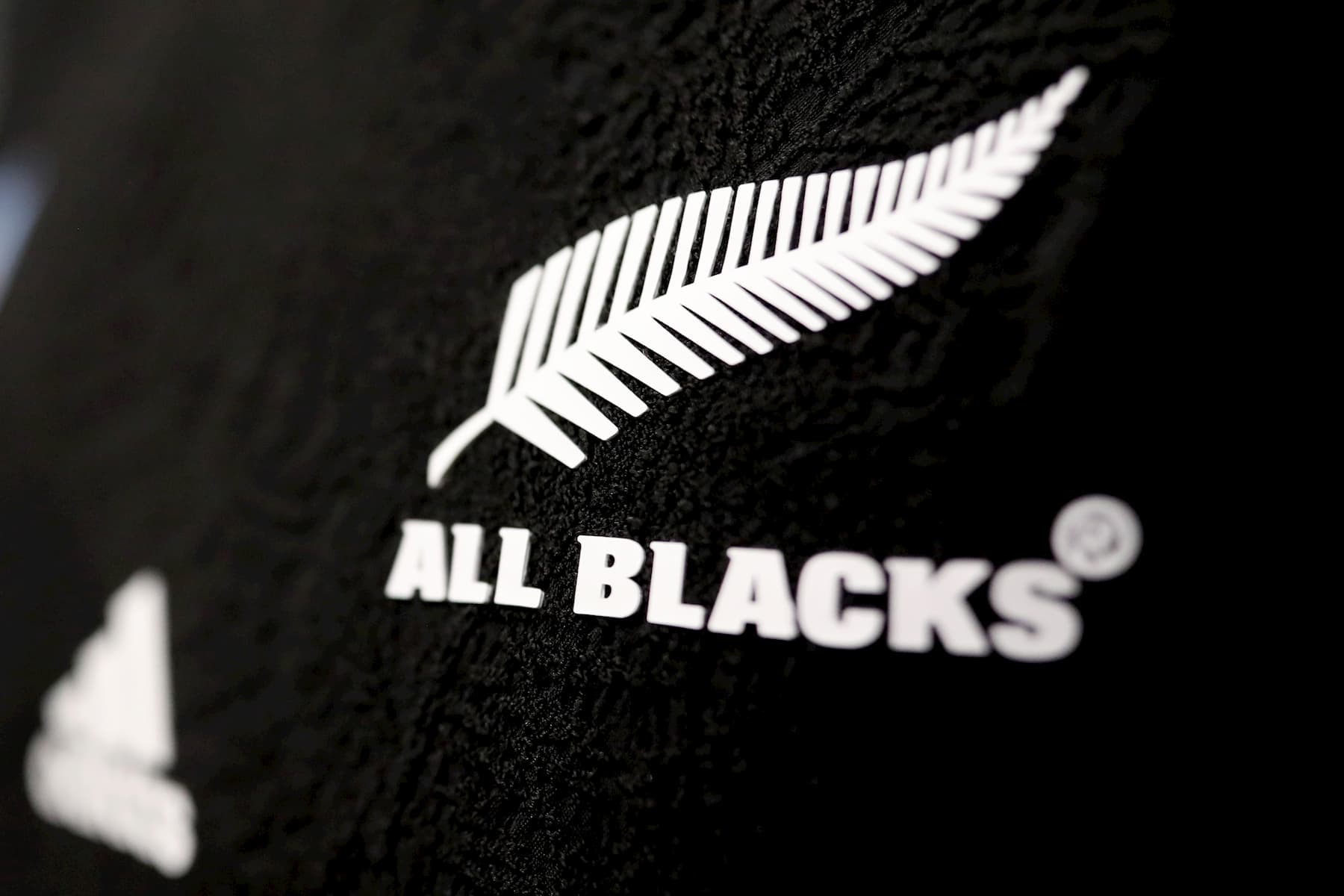 Want to know about the new zealand rugby uniform history? Discover the story behind the iconic black kit!